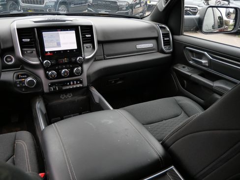 Used 2025 RAM 1500 Big Horn AWD/4WD image 11