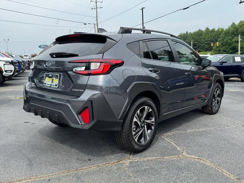 Used 2024 Subaru Crosstrek 2.0i Premium AWD/4WD image 3