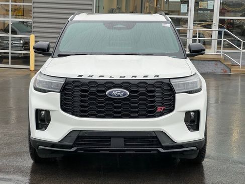 New 2026 Ford Explorer ST w/ Sun And Sound Package image 10