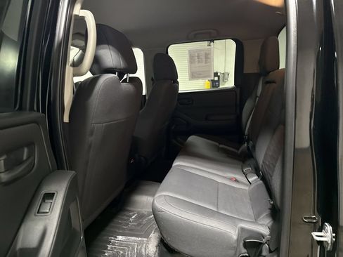 Used 2022 Nissan Frontier S w/ Technology Package AWD/4WD image 22