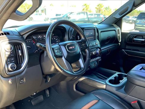 Used 2021 GMC Sierra 1500 AT4 w/ AT4 Preferred Package image 17