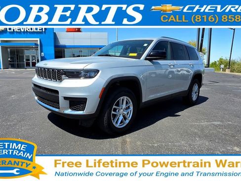 Used 2024 Jeep Grand Cherokee L Laredo AWD/4WD image 1