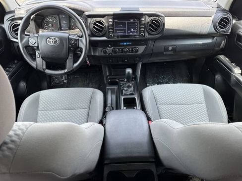 Used 2022 Toyota Tacoma SR AWD/4WD image 11