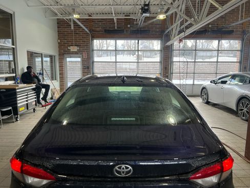 Used 2022 Toyota Corolla LE image 8