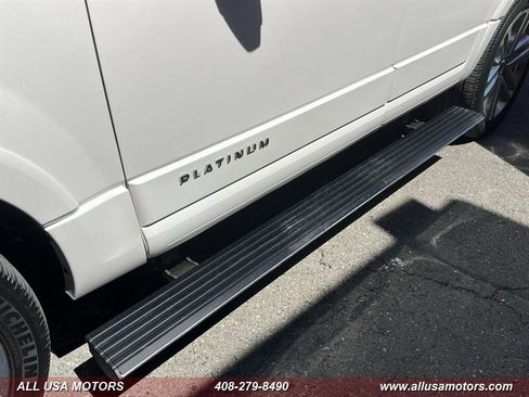 Used 2015 Ford Expedition Platinum AWD/4WD image 11