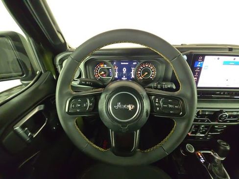 Used 2024 Jeep Wrangler Unlimited Sport AWD/4WD image 12