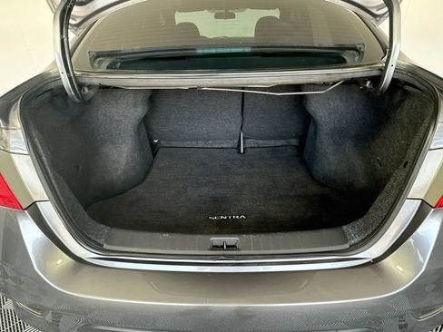 Used 2018 Nissan Sentra SV FWD image 23