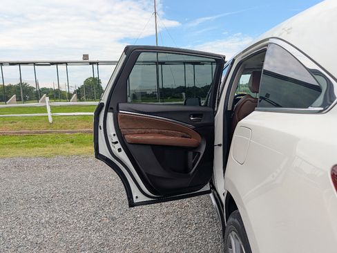 Used 2019 Acura MDX SH-AWD w/ Technology Package image 11