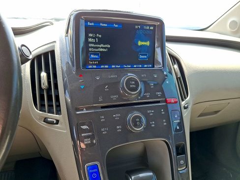 Used 2015 Chevrolet Volt w/ Enhanced Safety Package 1 FWD image 14