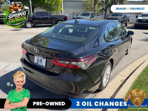 Used 2024 Toyota Camry LE w/ Convenience Package image 4