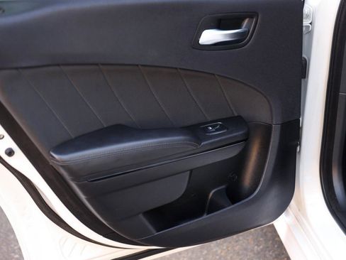 Used 2019 Dodge Charger R/T w/ Blacktop Package RWD image 27