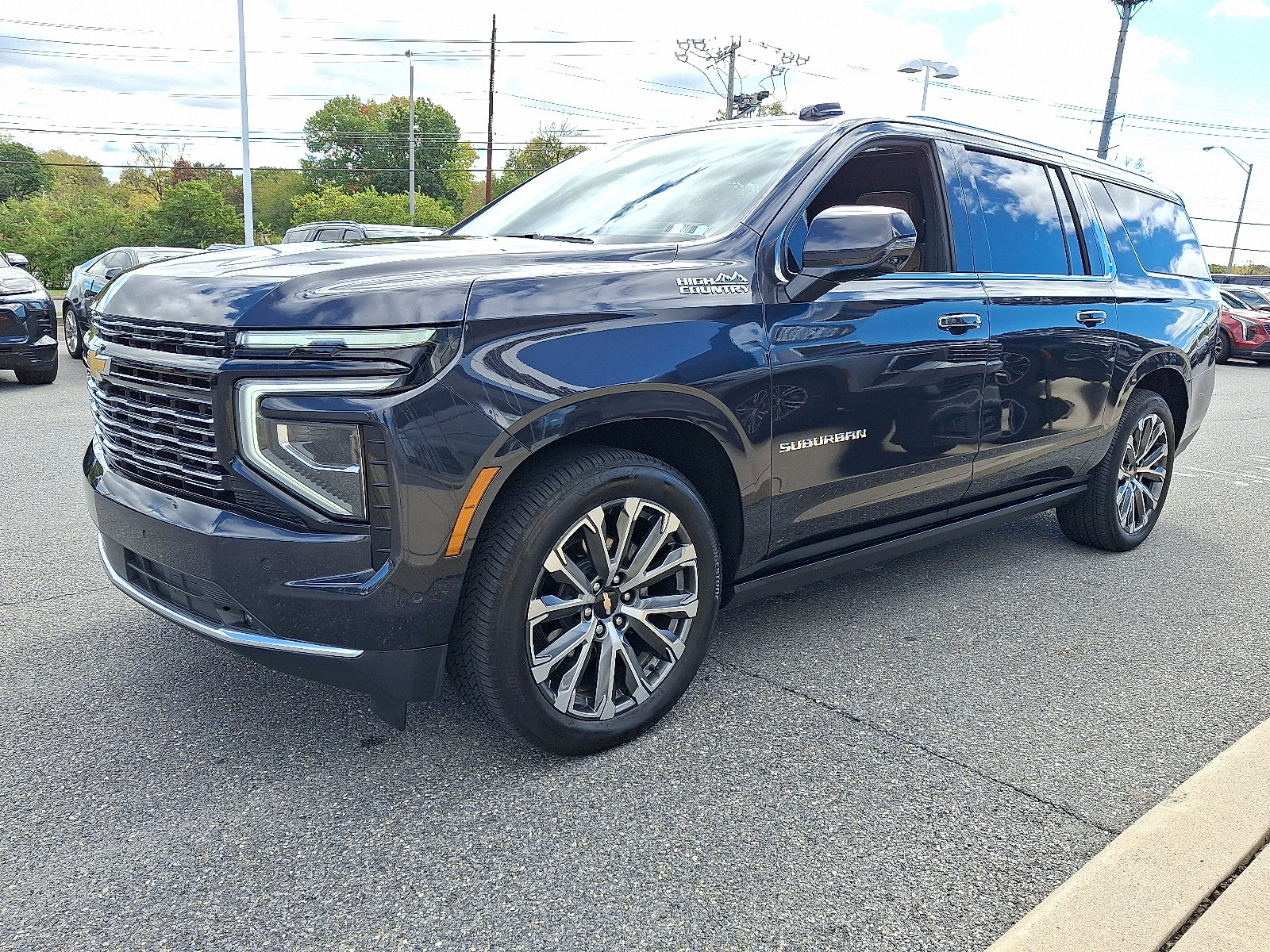 Certified 2026 Chevrolet Suburban High Country AWD/4WD image 3