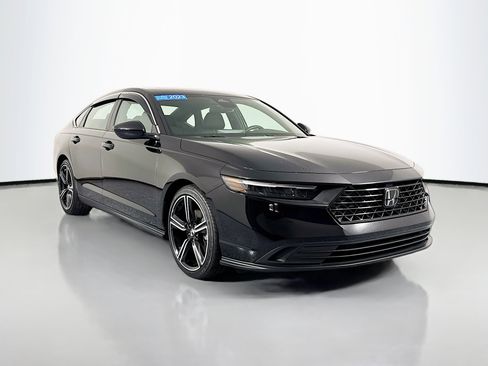 Certified 2023 Honda Accord Sport image 3