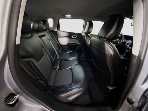 Used 2022 Jeep Compass Latitude w/ Convenience Group image 27