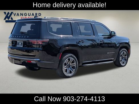 Used 2024 Jeep Wagoneer Series II w/ Flexible Seating Group RWD image 9