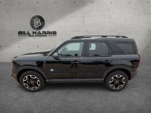 Used 2023 Ford Bronco Sport Outer Banks w/ Tech Package AWD/4WD image 3