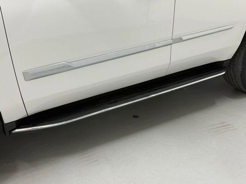 Used 2018 Cadillac Escalade Luxury w/ LPO, Radiant Package image 48