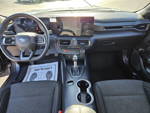 Used 2024 Ford Mustang Coupe image 12