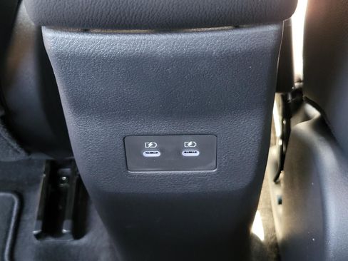 New 2026 Nissan Kicks SR image 15