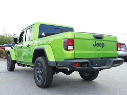 New 2026 Jeep Gladiator Sport AWD/4WD image 9