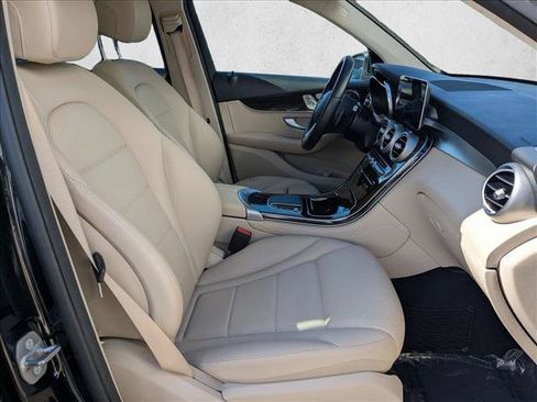 Certified 2020 Mercedes-Benz GLC 300 4MATIC image 23