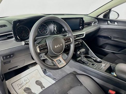 Used 2022 Kia K5 LXS image 9