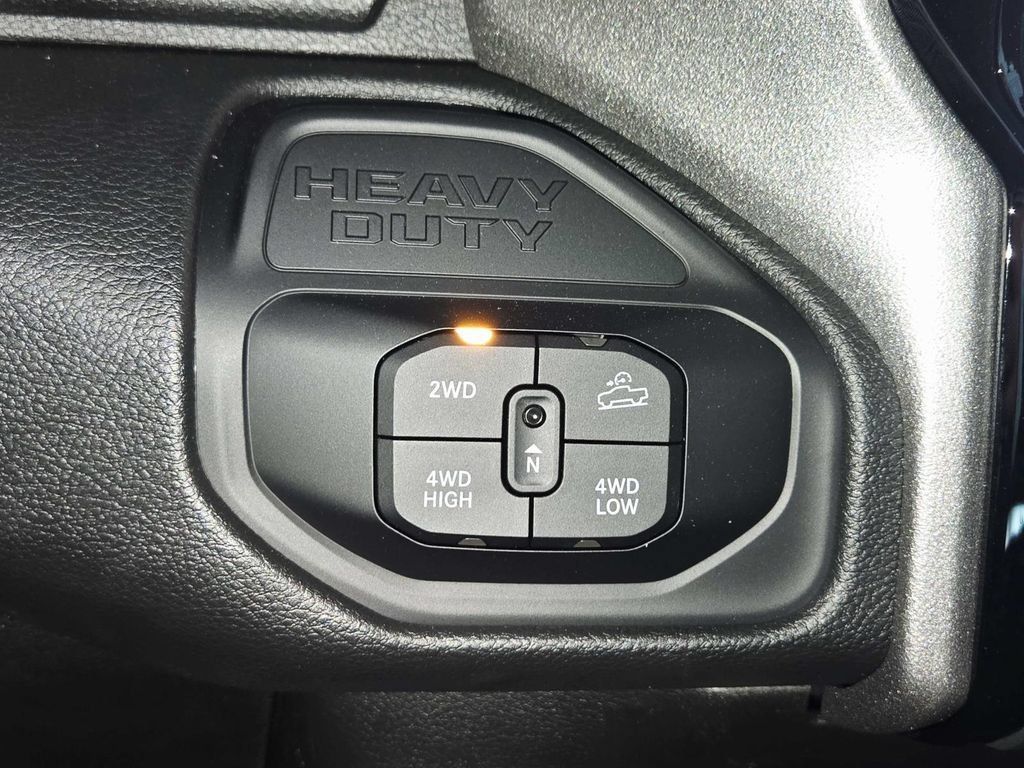New 2026 RAM 2500 Warlock AWD/4WD image 29