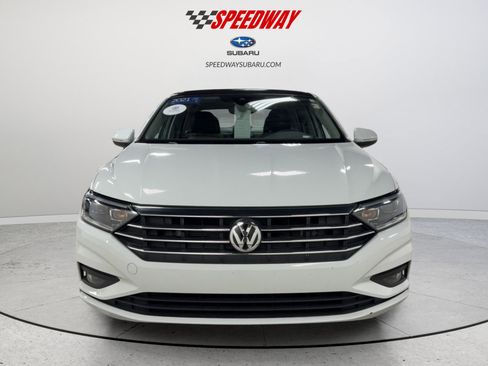 Certified 2021 Volkswagen Jetta SEL Premium image 2