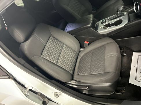 Used 2022 Chevrolet Blazer LT AWD/4WD image 25