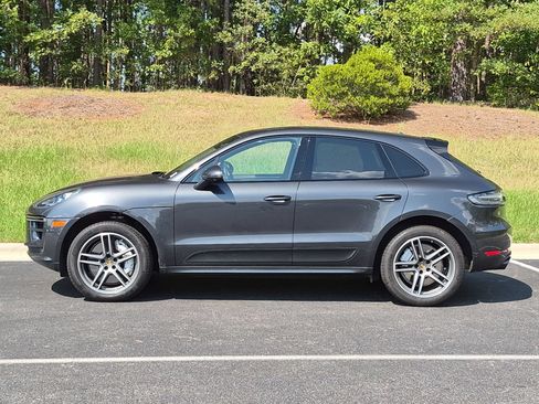 Certified 2021 Porsche Macan Turbo AWD/4WD image 2