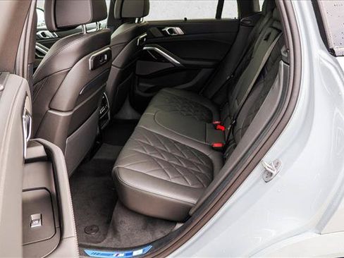 New 2027 BMW X6 xDrive40i w/ Executive Package AWD/4WD image 19