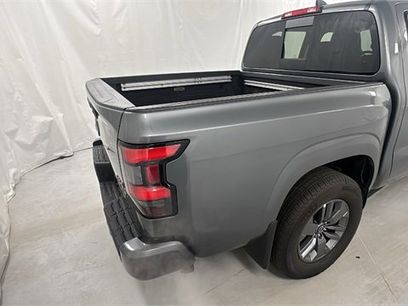 New 2026 Nissan Frontier SV w/ SV Convenience Package