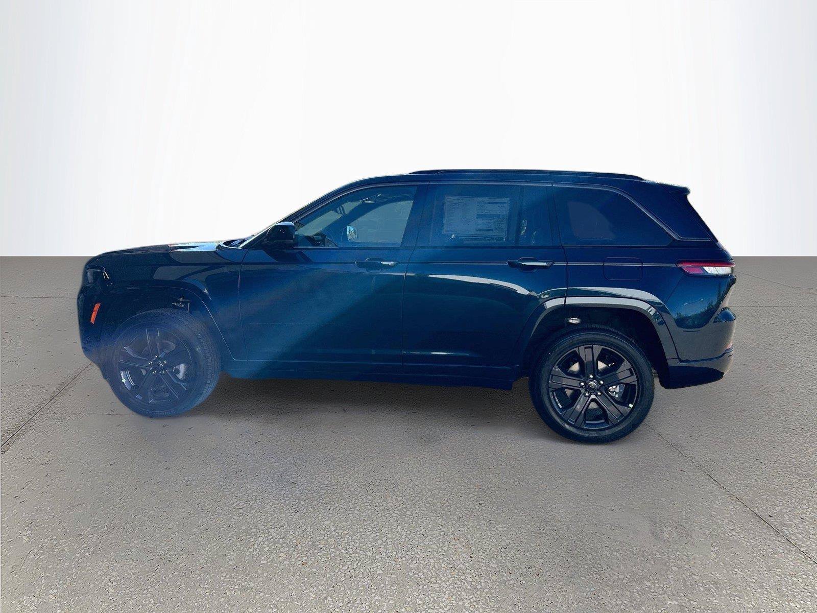 New 2027 Jeep Grand Cherokee Limited AWD/4WD image 7