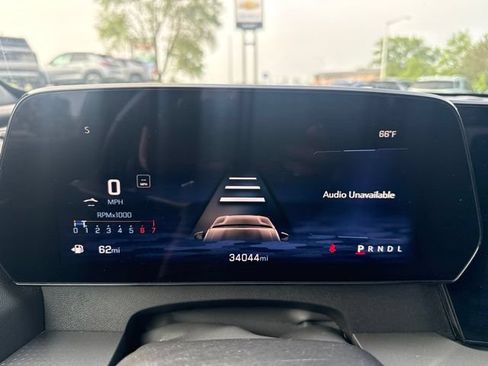 Used 2024 Chevrolet Traverse LT w/ LPO, Floor Liner Package FWD image 18