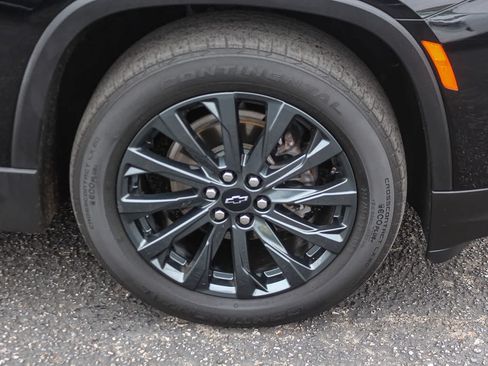 Used 2023 Chevrolet Traverse RS w/ LPO, 'HIT The Road' Package AWD/4WD image 12