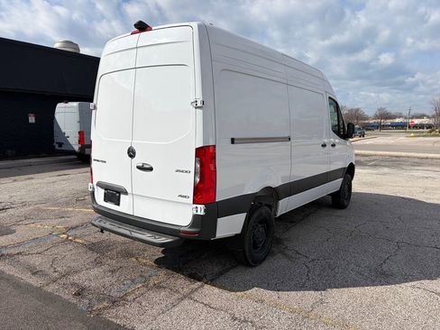 New 2025 Mercedes-Benz Sprinter 2500 image 4