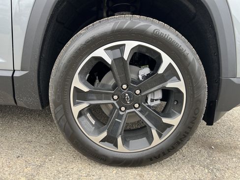 New 2026 Chevrolet Equinox LT w/ Convenience Package II image 10