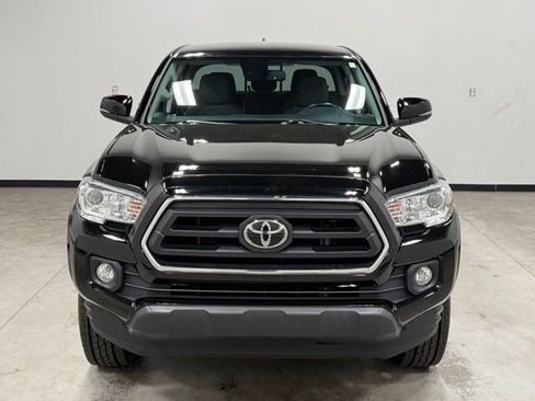 Used 2023 Toyota Tacoma SR5 w/ Technology Package RWD image 4
