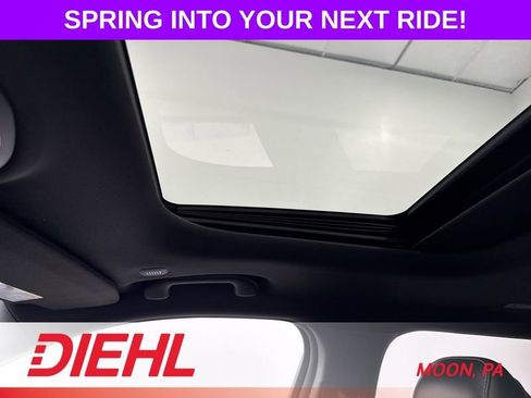 Used 2023 Jeep Grand Cherokee L Laredo image 37