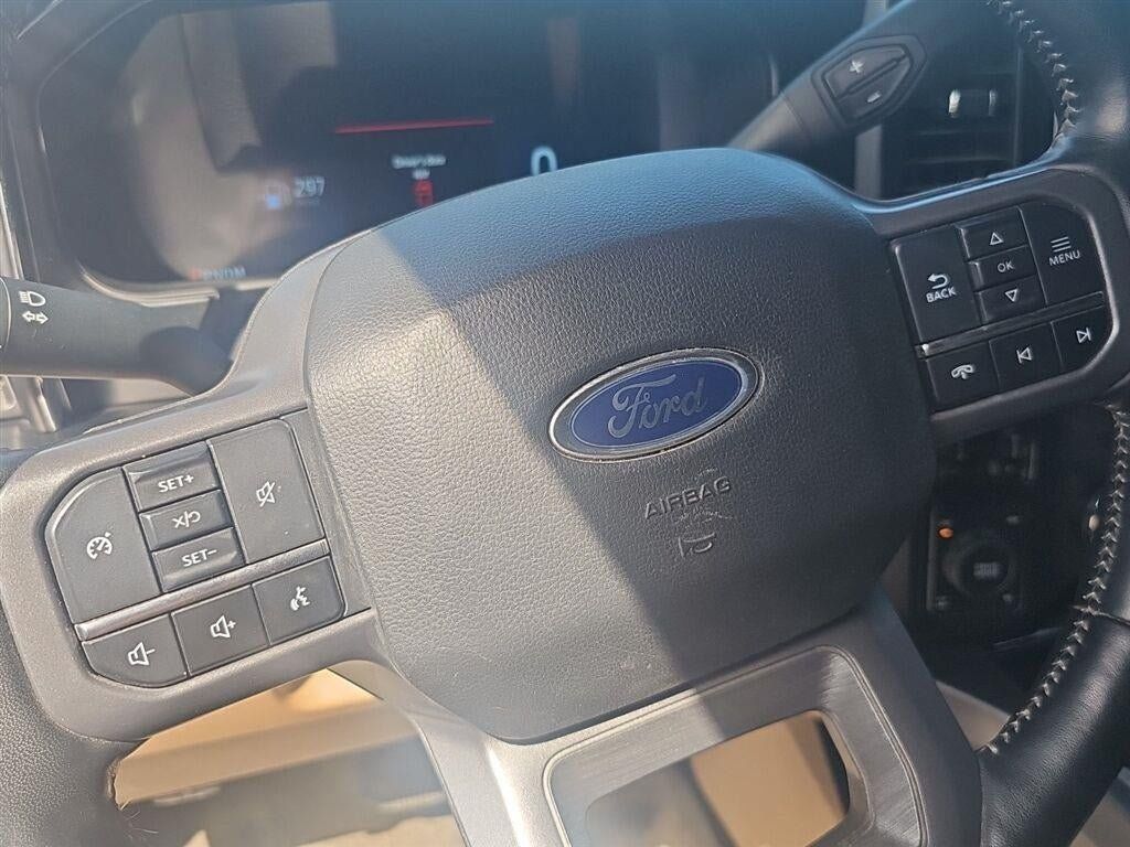 Used 2023 Ford F250 Lariat w/ Chrome Package AWD/4WD image 3