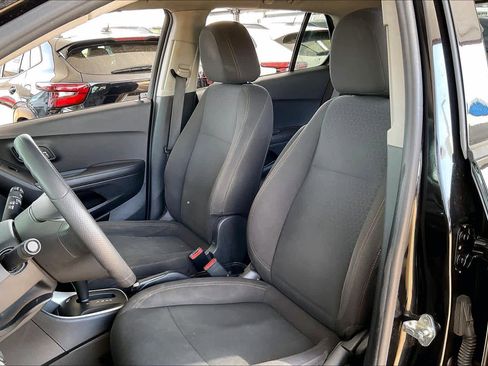 Used 2020 Chevrolet Trax LS w/ Tint and Cruise Package image 9