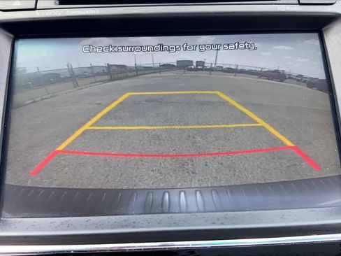 Used 2018 Kia Sedona SX FWD image 26