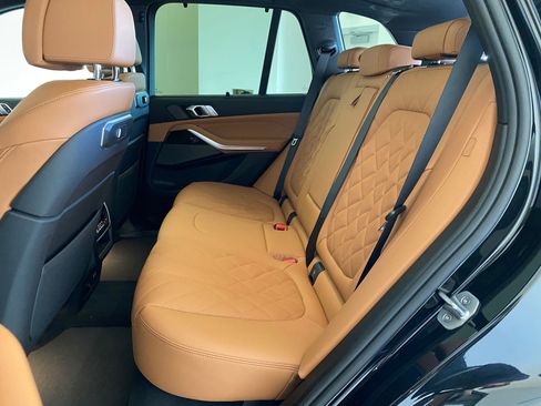 New 2026 BMW X5 xDrive40i w/ Climate Comfort Package image 13