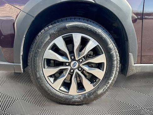 Certified 2025 Subaru Outback Limited AWD/4WD image 30