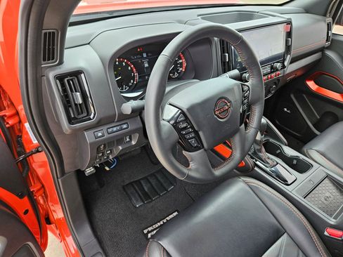 Used 2025 Nissan Frontier PRO-4X w/ Pro Premium Package AWD/4WD image 16