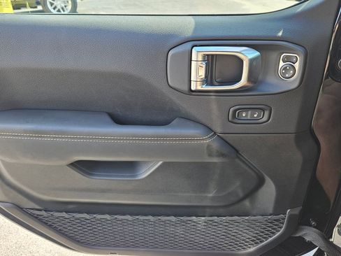 New 2025 Jeep Wrangler Unlimited Rubicon 392 image 24