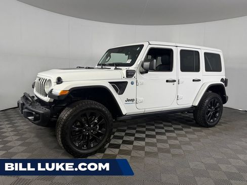 Used 2025 Jeep Wrangler Unlimited Sahara AWD/4WD image 1