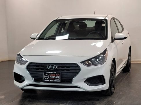 Used 2021 Hyundai Accent SE image 4