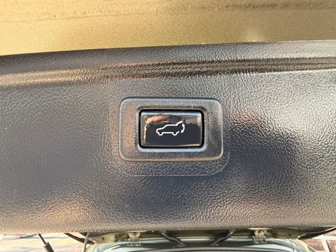 Used 2015 Subaru Outback 2.5i Premium AWD/4WD image 32