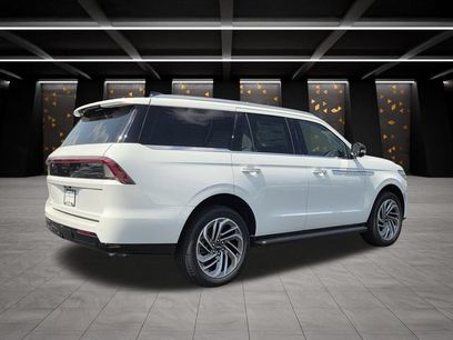 New 2027 Lincoln Navigator Premiere